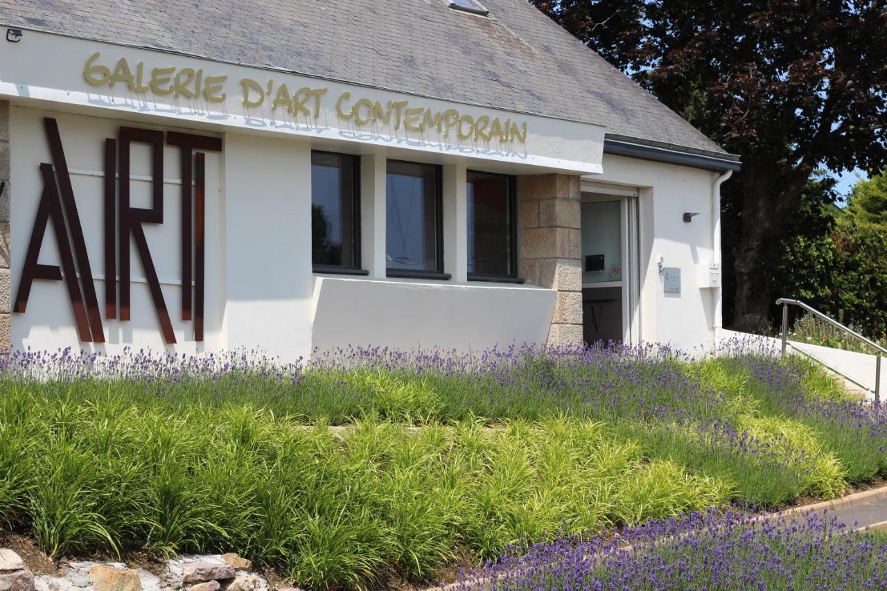 Bnb Maison D'Art Breakfast In The Art Gallery Ploubazlanec Exterior photo