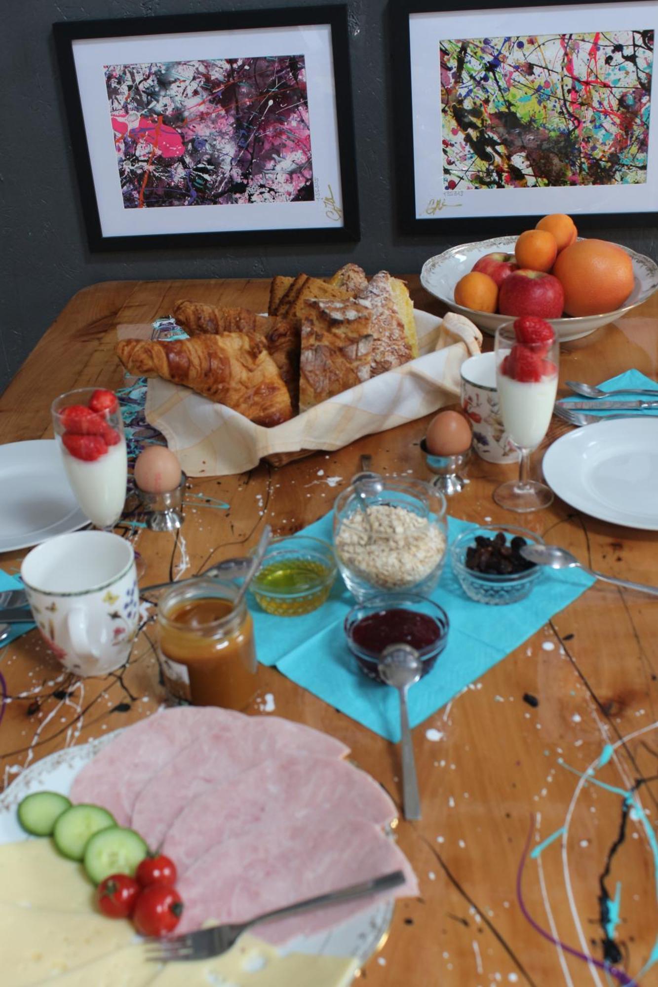 Bnb Maison D'Art Breakfast In The Art Gallery Ploubazlanec Exterior photo